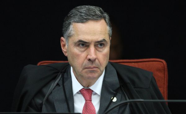 Ministros do STF elogiam Moro e presidente da OAB considera grave declarações contra Bolsonaro