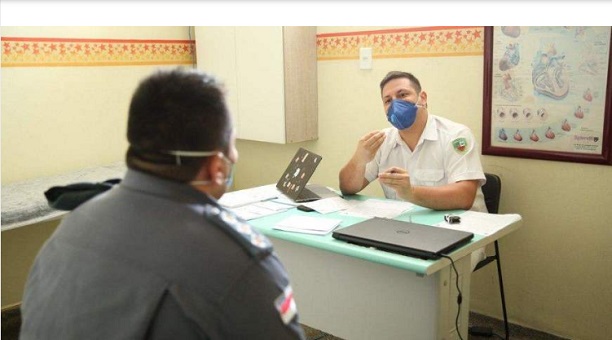Em Manaus, Policiais Militares fazem testes rápidos para detectar coronavírus