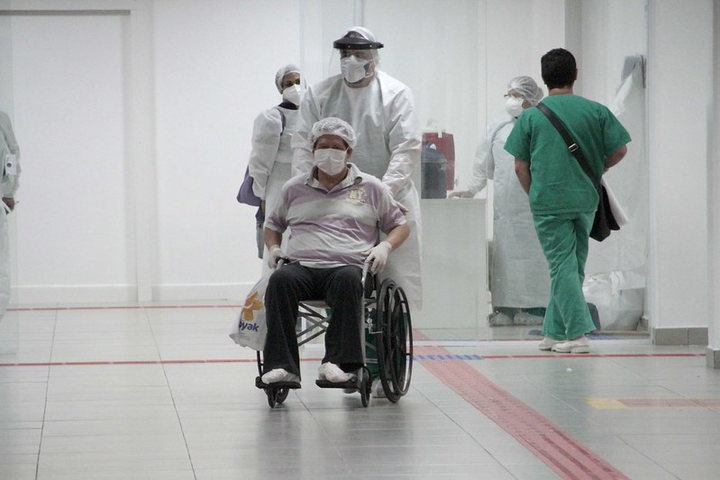 Número de internados no Amazonas é de 1,1 mil com mais de 2 mil em isolamento 