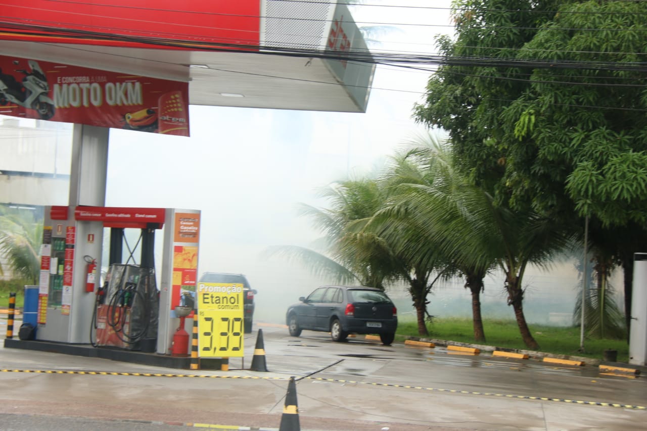 Motorista de app foi obrigado a transportar trio que explodiu cofre em posto de Manaus