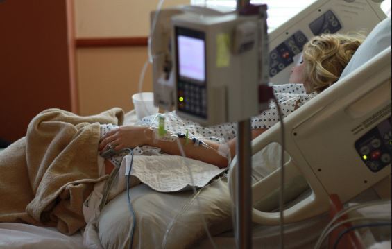 Anvisa autoriza importação de equipamentos usados em UTI