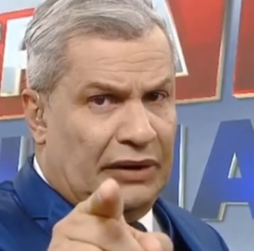 Sikêra Jr. testa positivo para Covid-19 