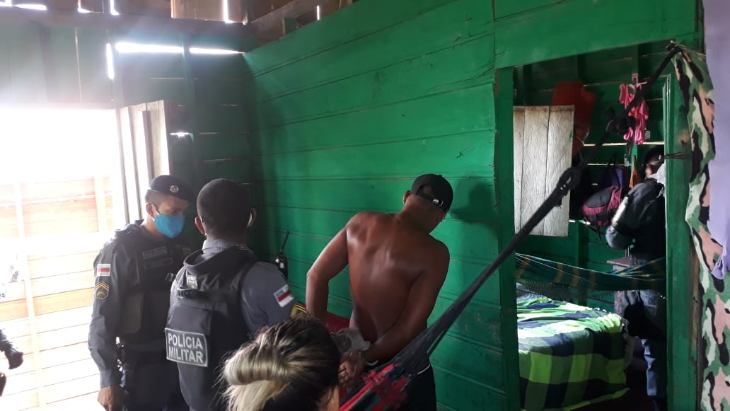 Jovem é preso após tentar matar homem a terçadada no Amazonas