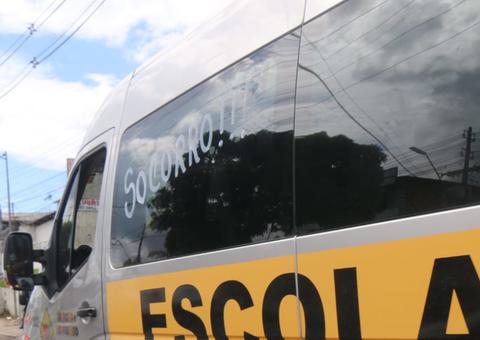 AO VIVO: Motoristas de condução escolar fazem protesto em Manaus; assista
