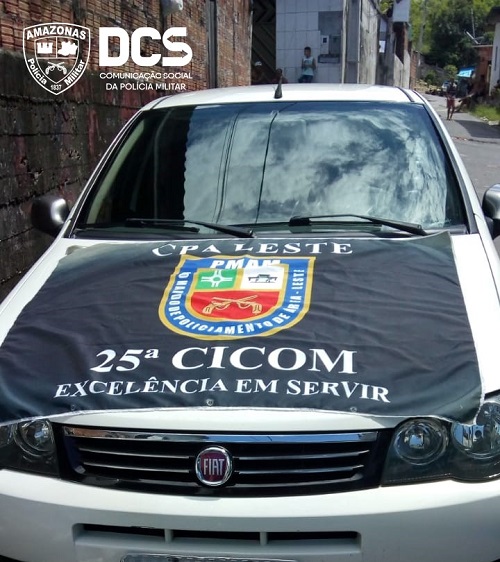 Após denúncia anônima, polícia recupera carro roubado em Manaus