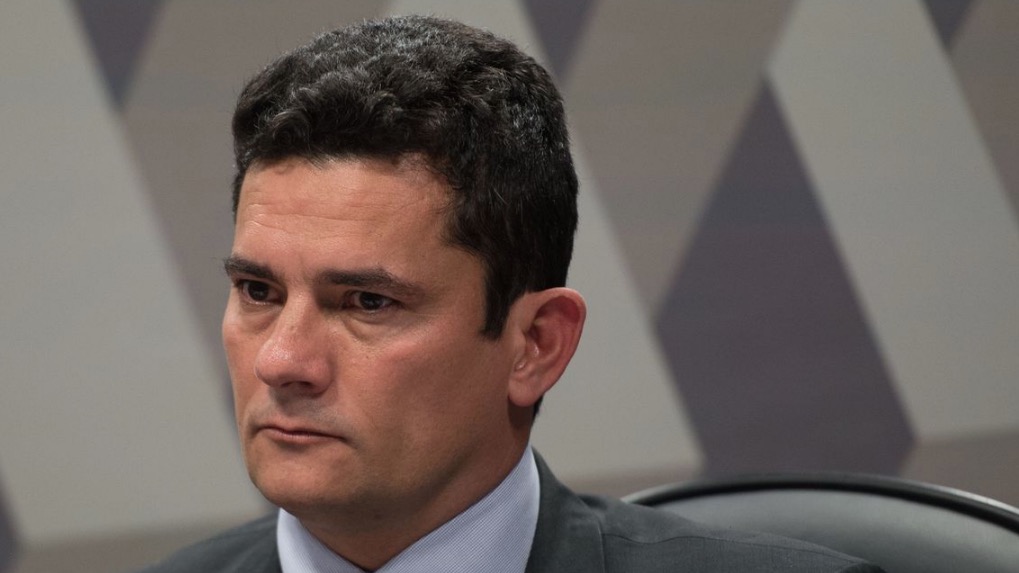 Moro vive dilema e corre risco de autoincriminação se apresentar provas contra Bolsonaro