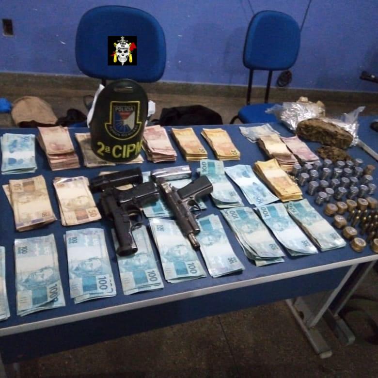 Com armas e barcos, estrangeiro é preso com R$ 27 mil e drogas no Amazonas