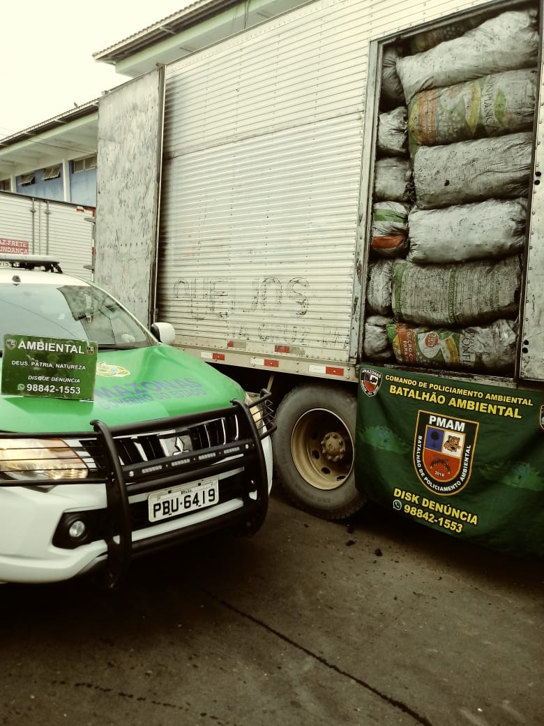 Batalhão Ambiental apreende 9,5 toneladas de carvão vegetal em Manaus