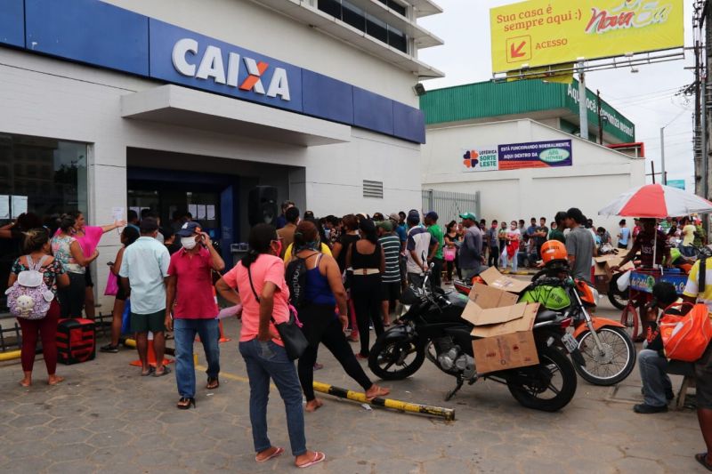 Em Manaus, defensor diz que Caixa virou hospital dos necessitados da pandemia