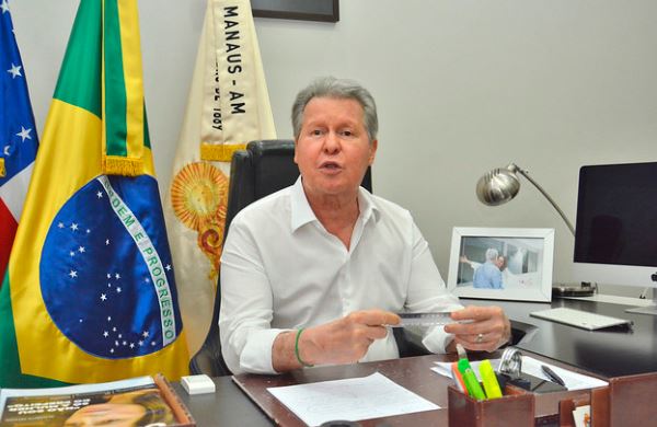 Prefeito de Manaus se pronuncia sobre lockdown e diz que medida é muito  'arriscada'