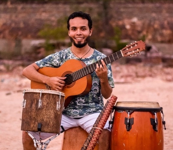 Rômulo Augusto faz Live no Curupira Mãe do Mato nesta quinta-feira