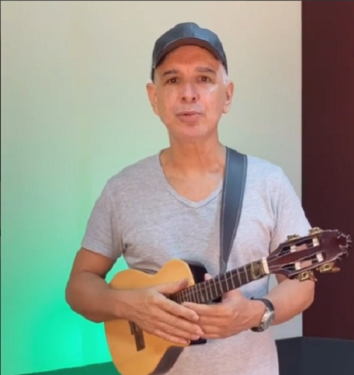 Toninho Branco, do grupo BokaLoka, testa positivo para coronavírus