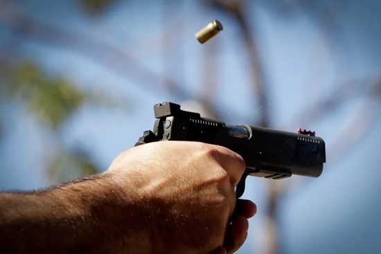 Filho é suspeito de matar próprio pai a tiros dentro de casa