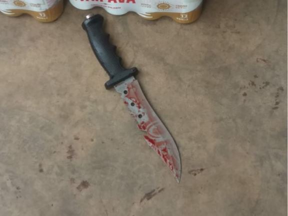 Em Manaus, homem esfaqueia e mata colega de bar após discussão