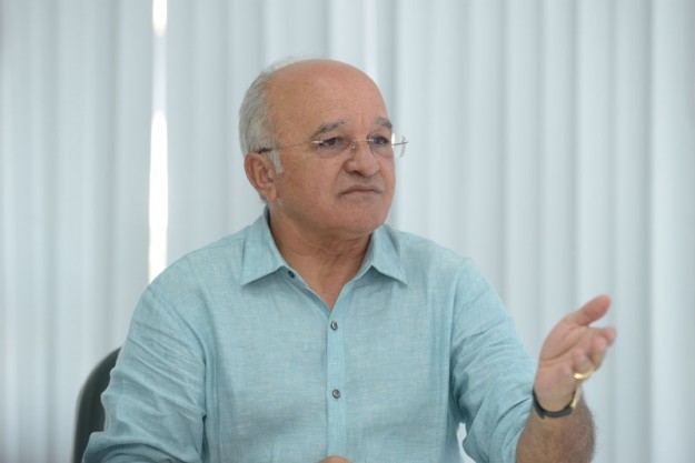 Desembargador determina retorno do pagamento de pensão ao ex-governador José Melo