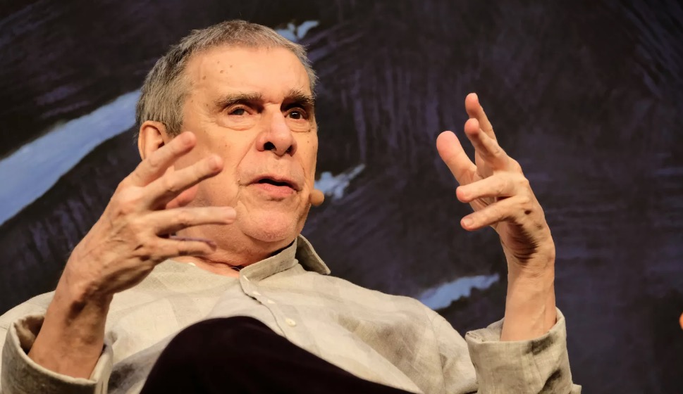 Escritor Sérgio Sant'Anna morre aos 78 anos com suspeita de Covid-19