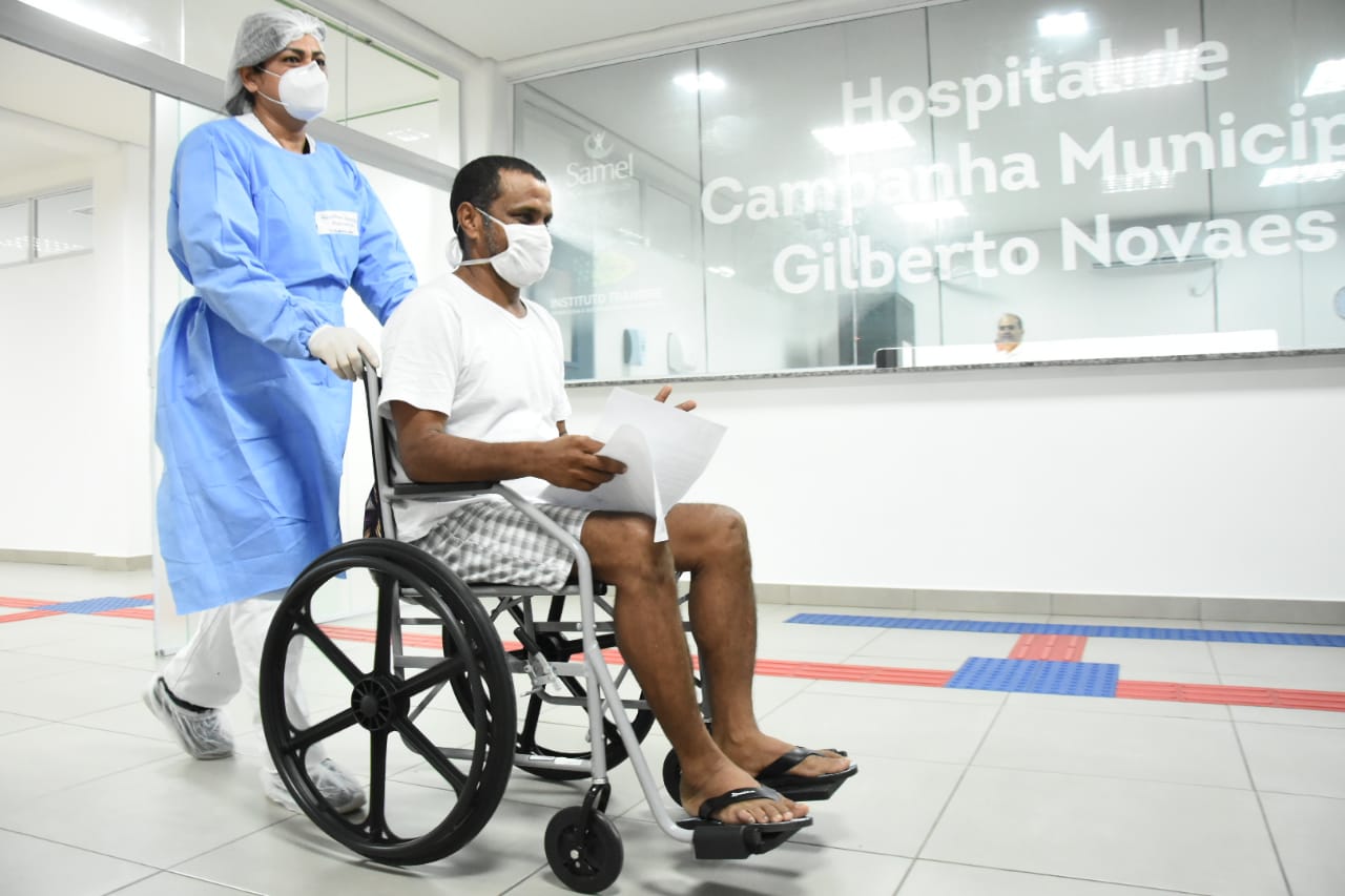 Mais de 160 pacientes curados da Covid-19 já receberam alta do hospital de campanha em Manaus 