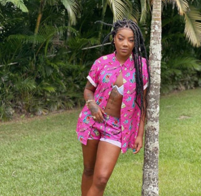 Ludmilla passa mal e é internada em hospital do Rio