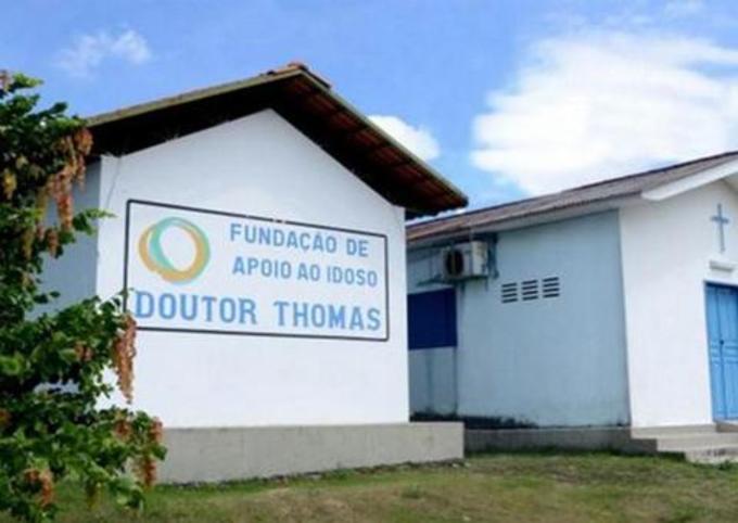 Curados da Covid-19, três idosos da Fundação Doutor Thomas recebem alta 