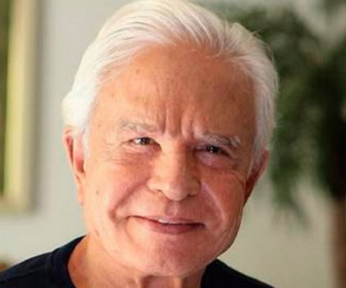 Jornalista Cid Moreira dá dicas de filmes e séries para assistir durante quarentena