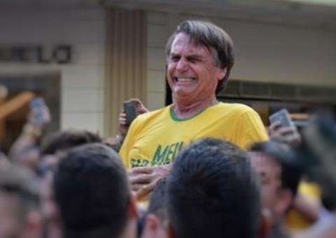 Relatório da PF sobre facada em Bolsonaro diz que apuração não pode se basear em opinião pública ou leigos