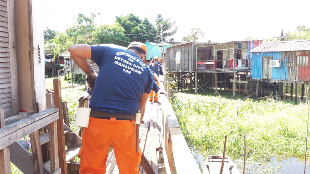Operação Cheia 2020 finaliza recuperação de ponte no bairro Mauzinho