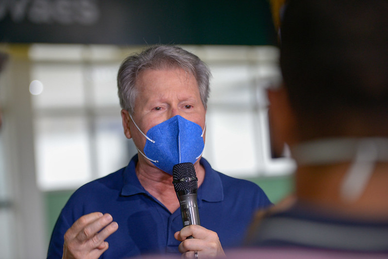 Prefeito de Manaus diz que ainda não é hora de comemorar vitória na guerra contra a Covid-19 