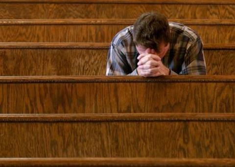 Prefeito decreta 21 dias de orações e um de jejum para combater o novo coronavírus