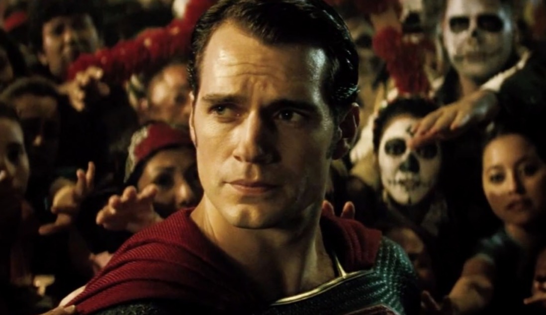 Henry Cavill voltará a viver Superman nos cinemas, diz site