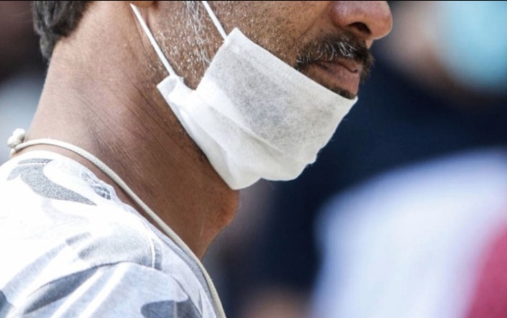 Coronavírus: Entenda por que puxar a máscara para o queixo eleva o risco de contágio