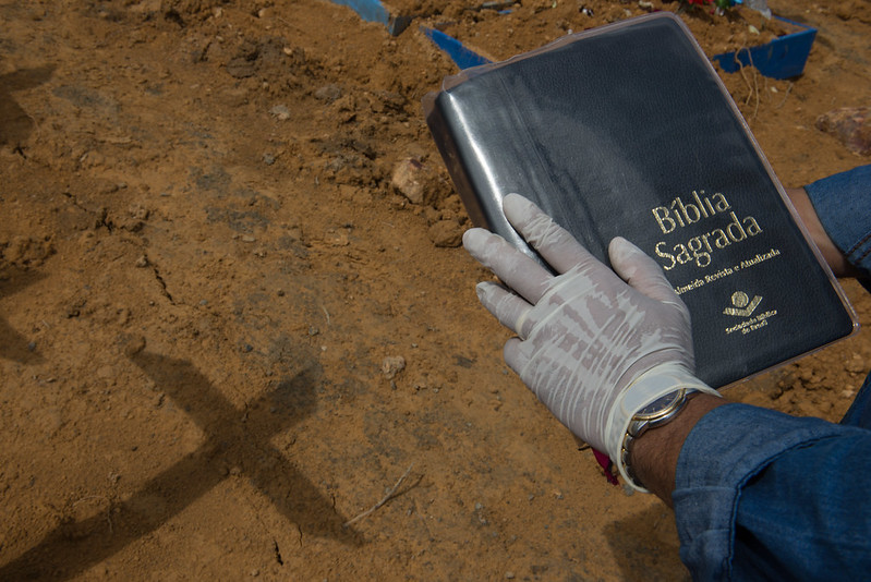Manaus volta a ter menos de 50 sepultamentos em um dia 