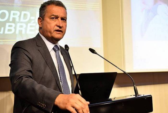 Governador da Bahia bate martelo e avisa: 'Sem vacina, não tem Carnaval nem reveillón em 2021'