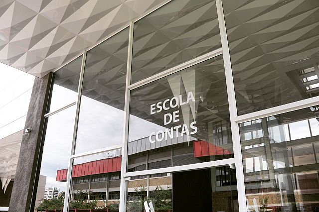 Escola de Contas do TCE inicia capacitação online em Manaus