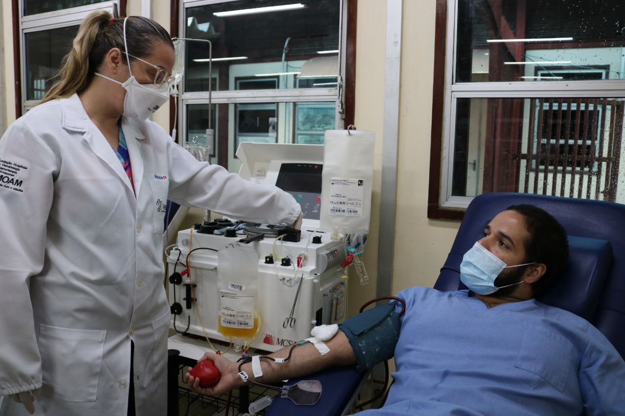 Hemoam convoca doadores recuperados da Covid-19 para coleta de plasma convalescente