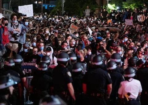 Protestos pela morte de Floyd chegam ao 8º dia com mais de 9 mil presos nos EUA