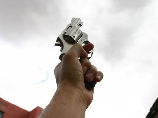 Em Manaus, dupla atira contra vítimas durante arrastões 