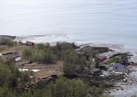 Vídeo chocante mostra casas sendo arrastadas pelo mar em deslizamento na Noruega