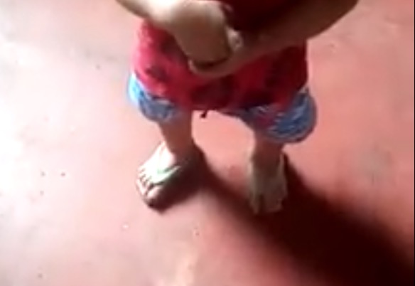 Em Manaus, polícia diz que vai investigar caso de menino que aparece em vídeo sendo espancado pelo pai