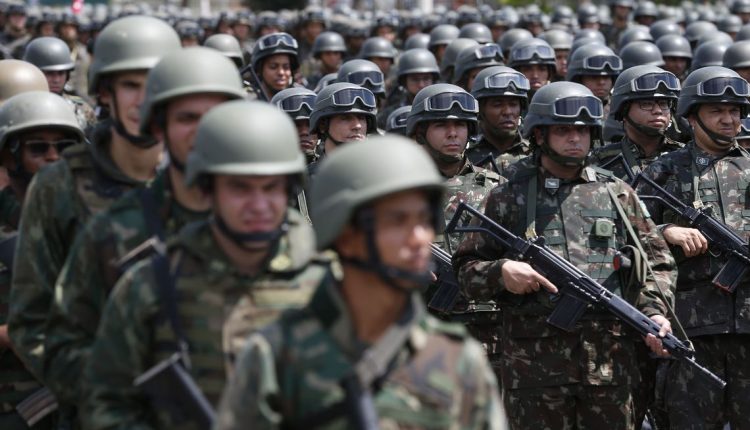 Exército vai contratar 522 profissionais para obras de infraestrutura