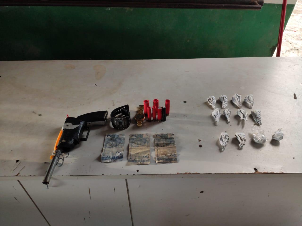 Trio de adolescentes são apreendidos com arma de fogo e entorpecentes no Amazonas 