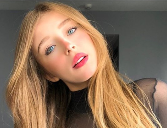 Duda Reis visita família após polêmicas envolvendo namoro com Nego do Borel