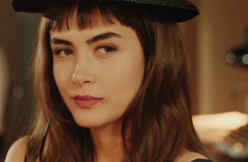 Maria Casadevall assume namoro com mulher: 'amor sapatão'