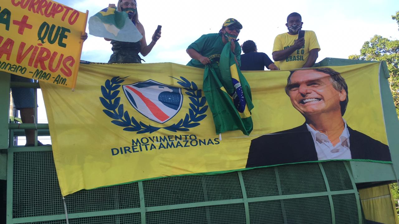 Buzinaço e oração marcam o encerramento de carreata bolsonarista em Manaus