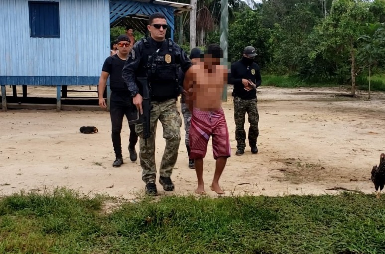 Padrasto que estuprou criança por cinco anos com consentimento da mãe é preso no Amazonas