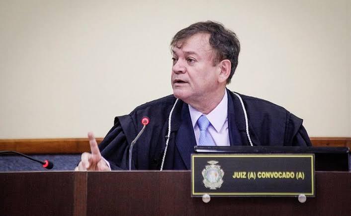 Desembargador suspende atividades da CPI da Saúde no Amazonas