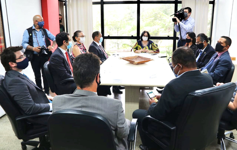 MP discute com ministra Damares Alves necessidade de melhoria dos presídios no Amazonas