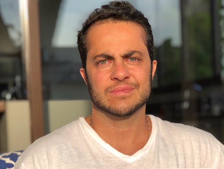 Thammy Miranda sobre Carlos Bolsonaro: ‘Tem amor enrustido por mim’