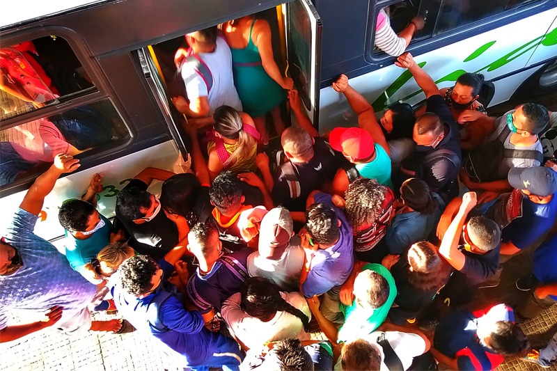 Covid-19: Vereadores cobram maior fiscalização contra aglomerações em Manaus