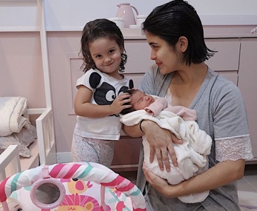 Letícia Almeida revela abusos que sofreu após nascimento da filha Madalena 