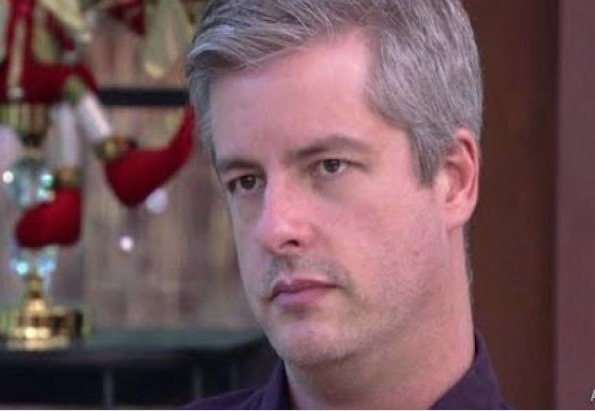 Victor Chaves desabafa sobre polêmica de agressão: ‘quase tirei minha vida’